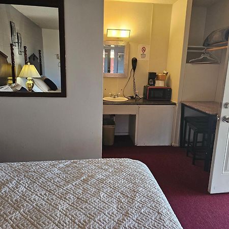 Knights Inn Fairview Esterno foto